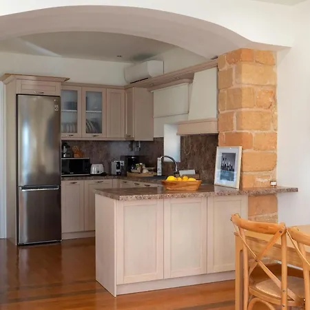 Naias Aegina, Sea-Front Apartment 95 Sqm Exterior photo